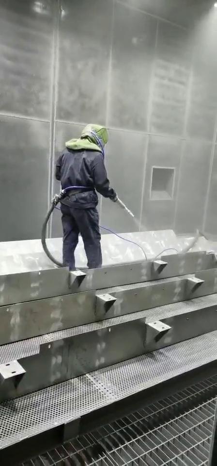 喷砂房工作视频